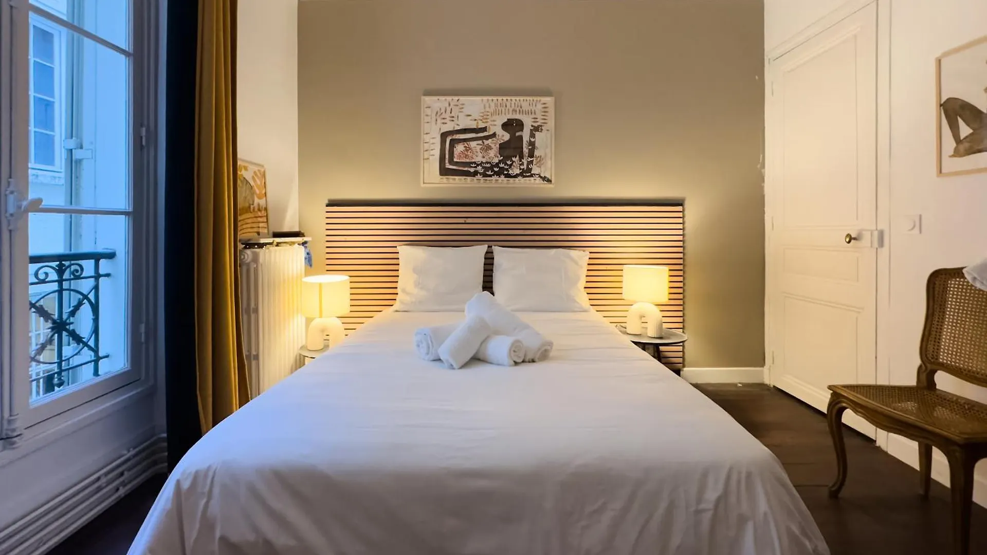 Penbed-2br- Lovely Parisian Near Bastille